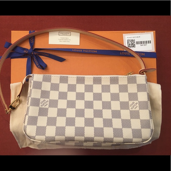 SOLD 🅿️ Louis Vuitton Pochette Accessories Azur - Picture 2 of 8